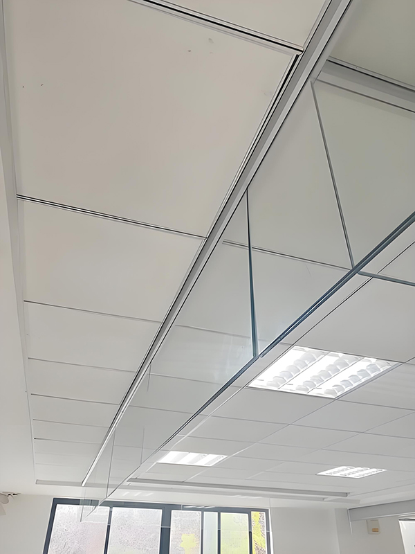 托里玻璃托里挡烟垂壁