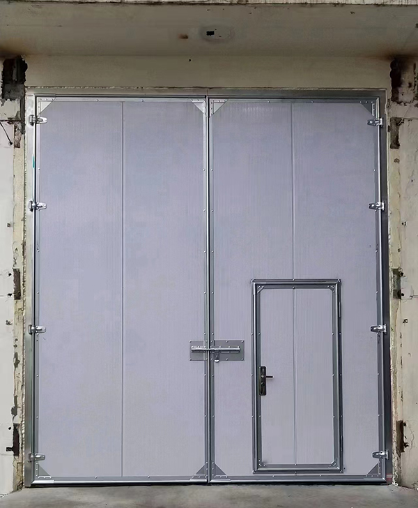 托里工业平开门