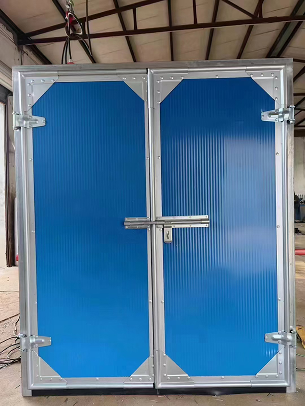 托里工业平开门