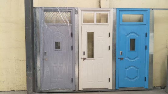 托里学校教室门