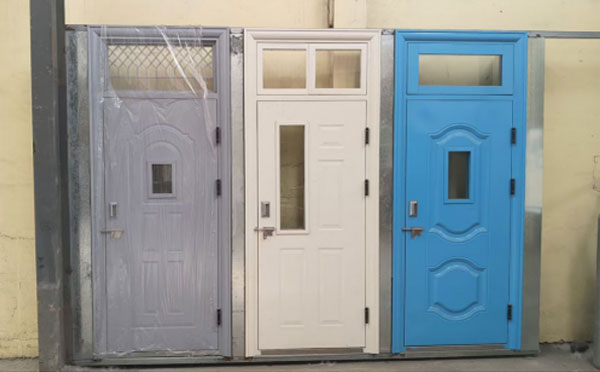 托里学校教室门